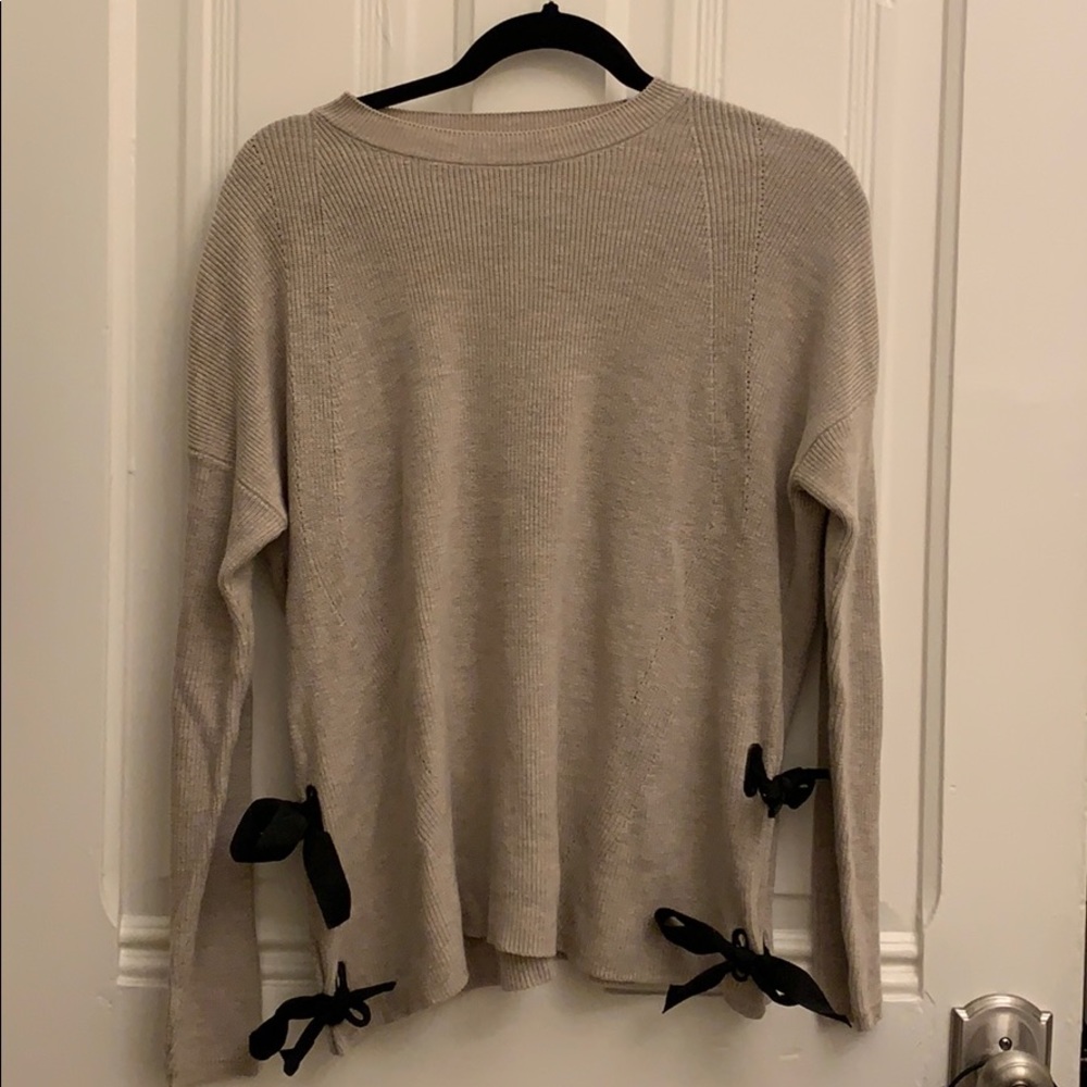 Mango sweater with ribbons